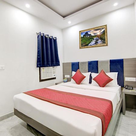 Hotel S B Inn-Near New Delhi Train Station Bagian luar foto