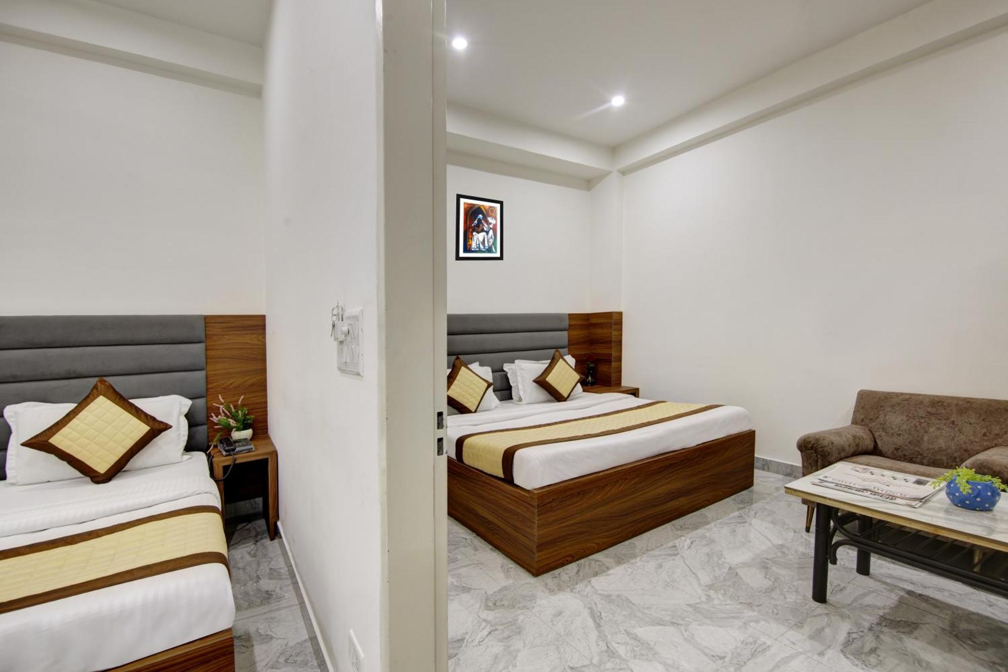 Hotel S B Inn-Near New Delhi Train Station Bagian luar foto