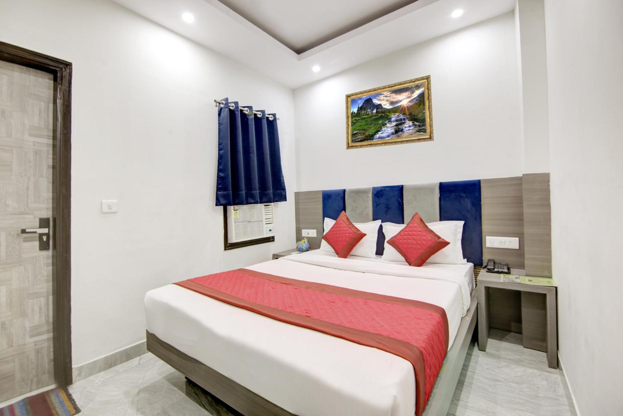 Hotel S B Inn-Near New Delhi Train Station Bagian luar foto